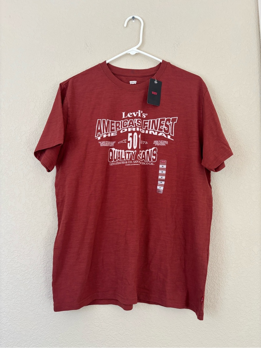 Levi's relaxed classic logo t-shirt men’s size M - brand new with tag